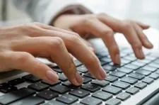 Un guide pour les parents sur l’obtention d’information sur les vaccins dans Internet